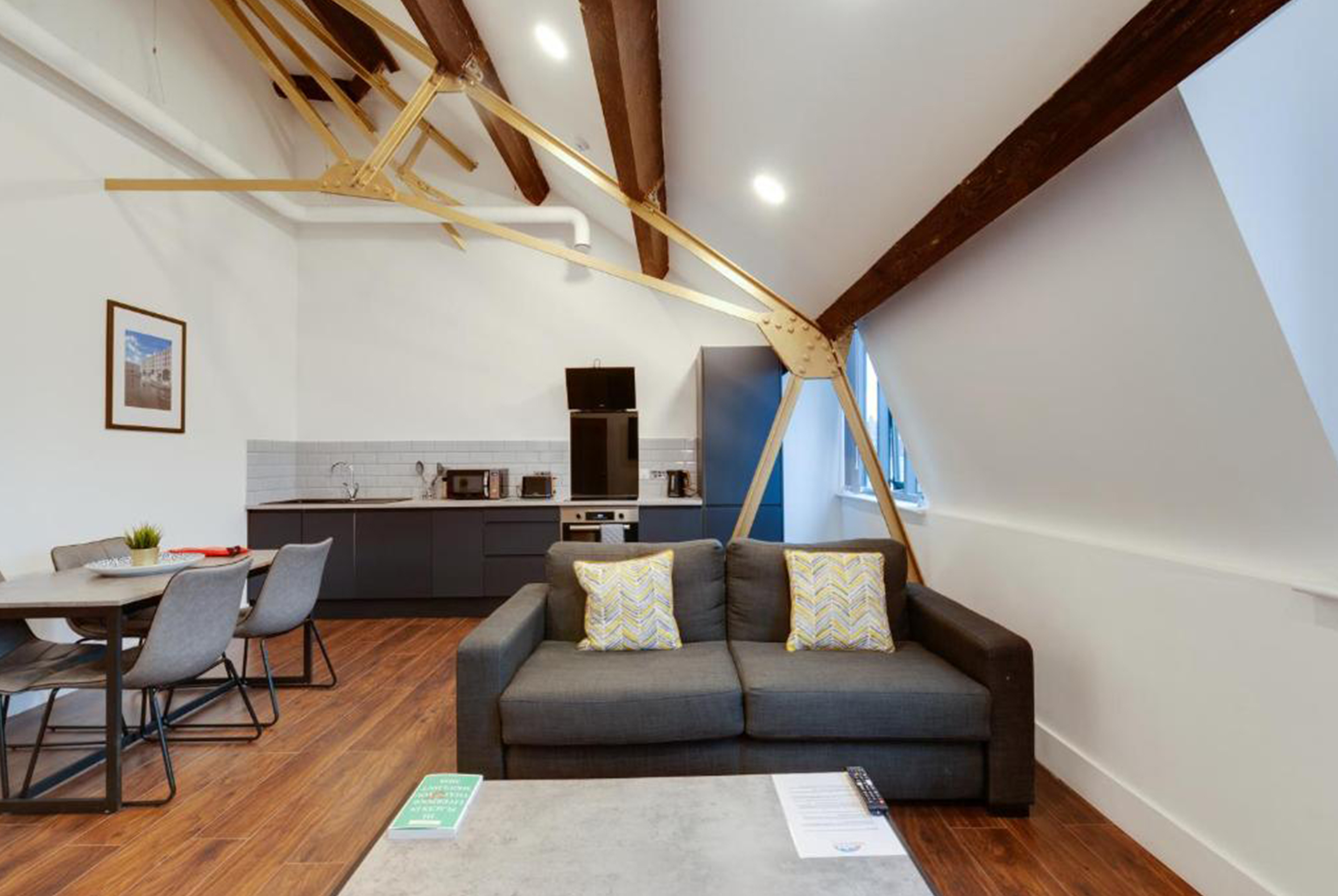 Mathew-Street-Apartments-16