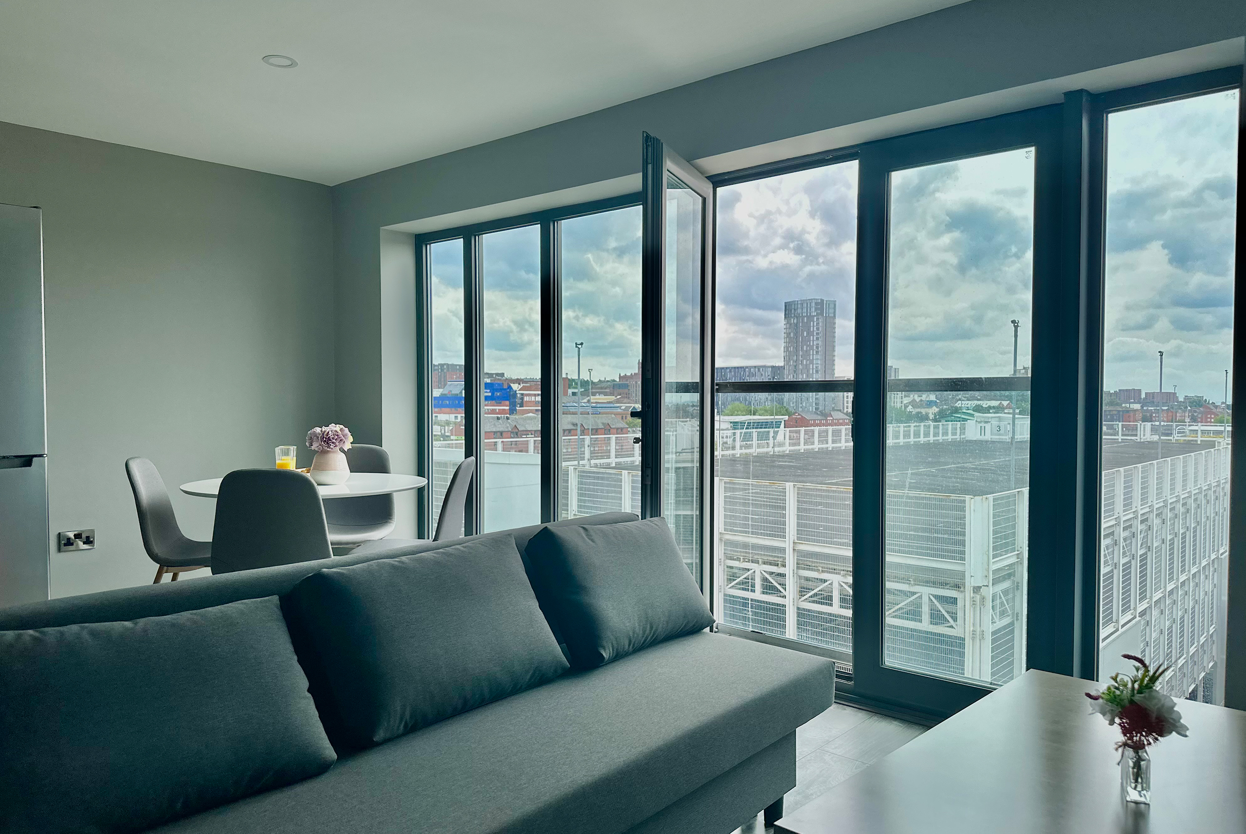 Monarchs-Quay-Apartments-2BR1W-14