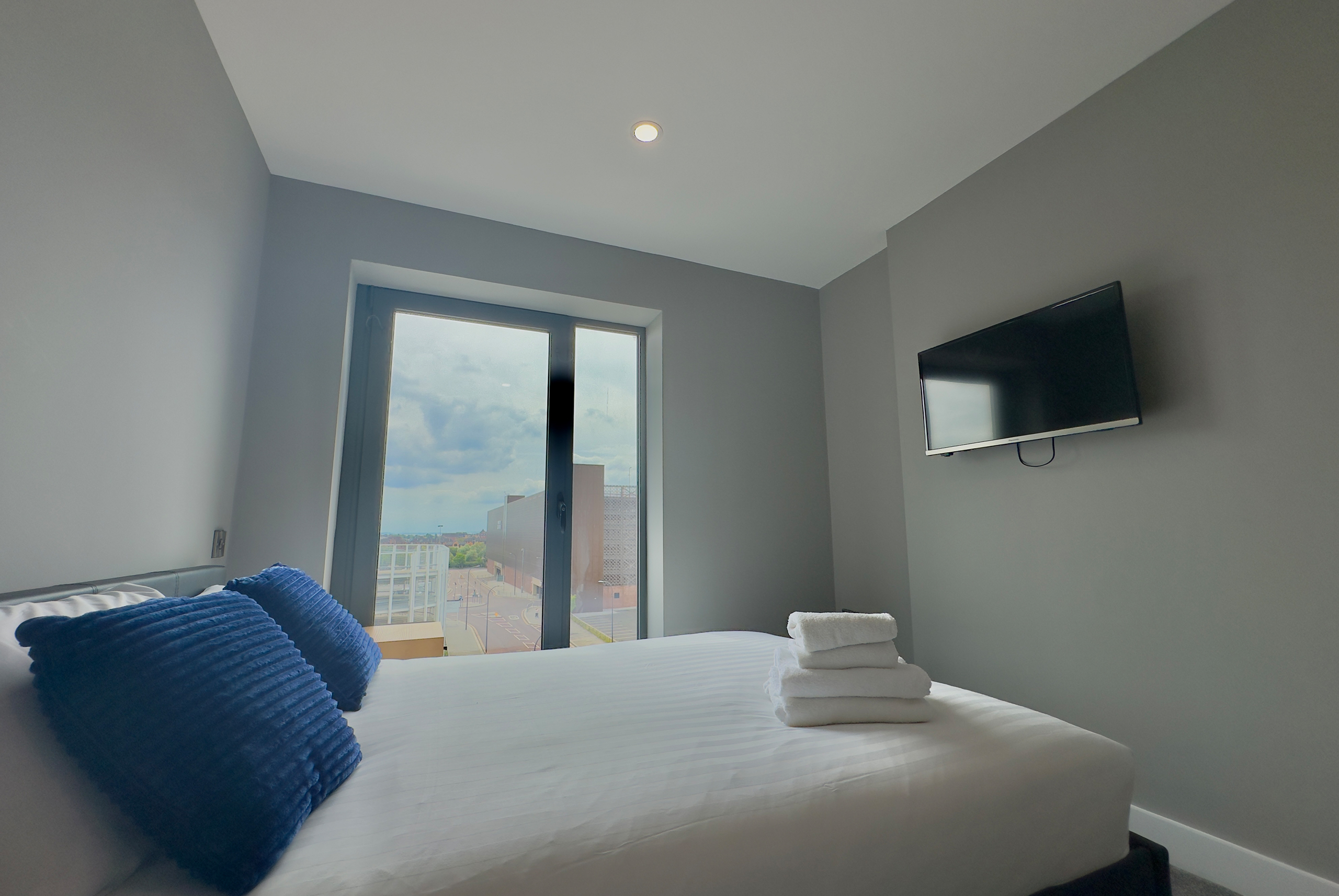 Monarchs-Quay-Apartments-2BR1W-7