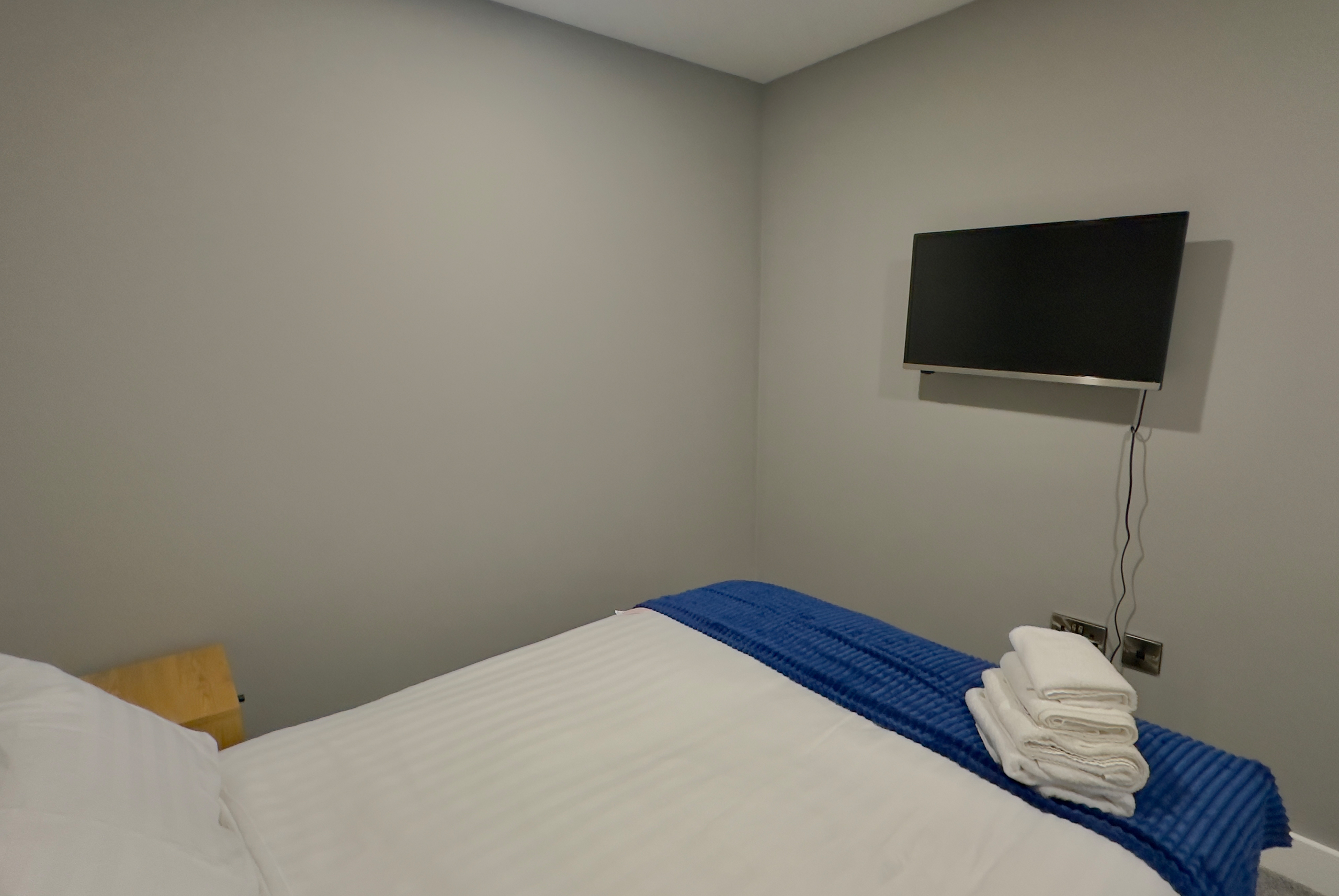 Monarchs-Quay-Apartments-2BR1W-9