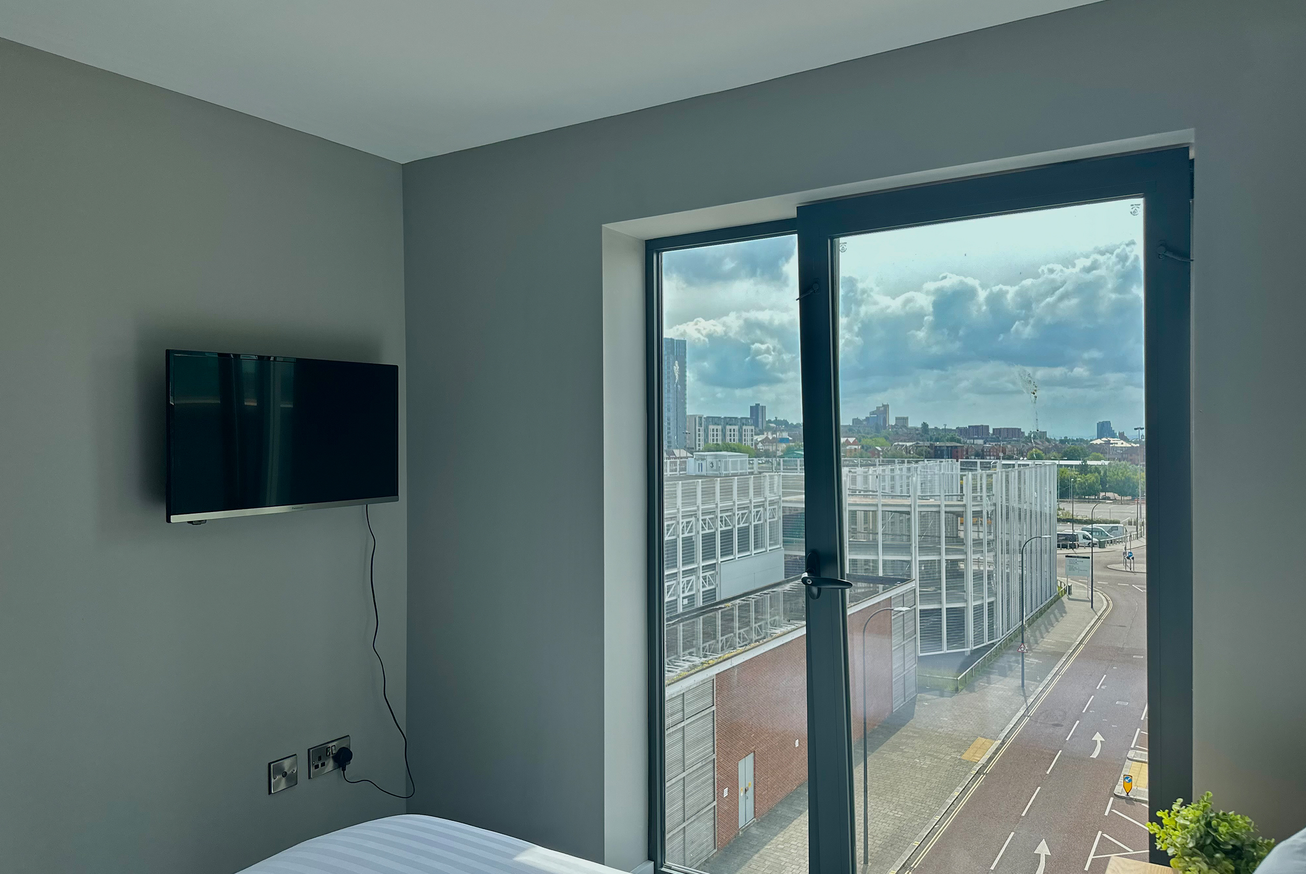 Monarchs-Quay-Apartments-2BR2W-22