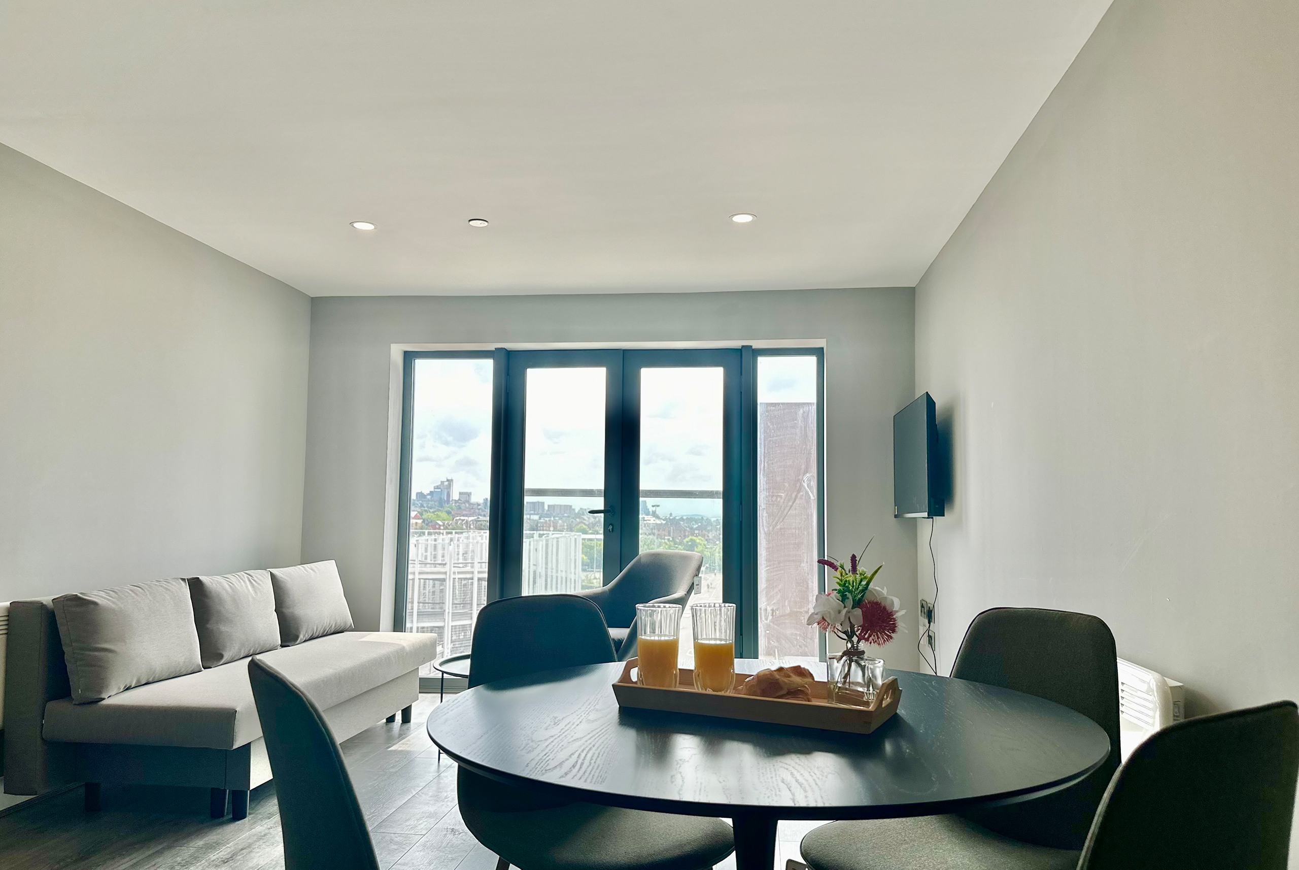 Monarchs-Quay-Apartments-2BR2W-4