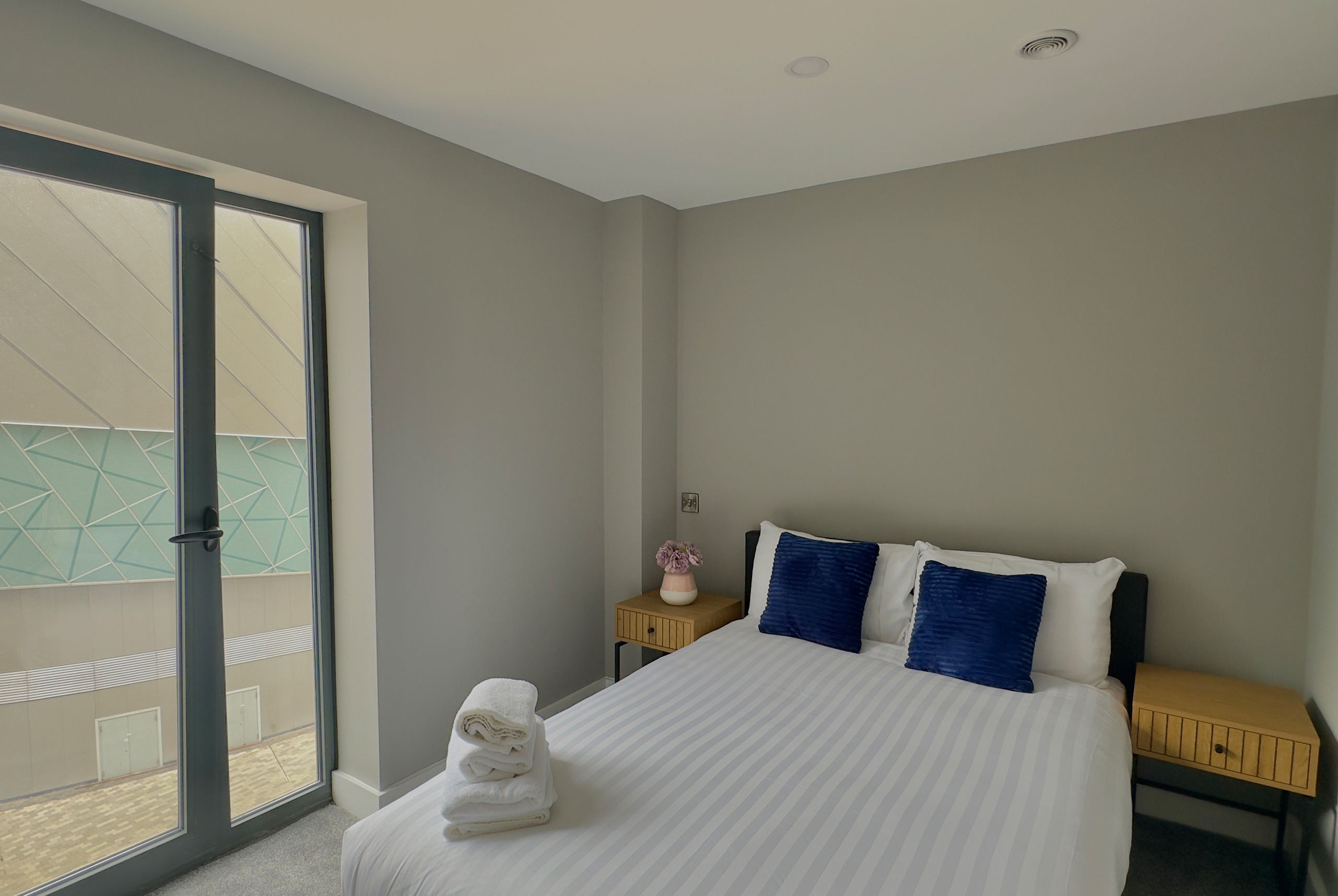 Monarchs-Quay-Apartments-Corner-13
