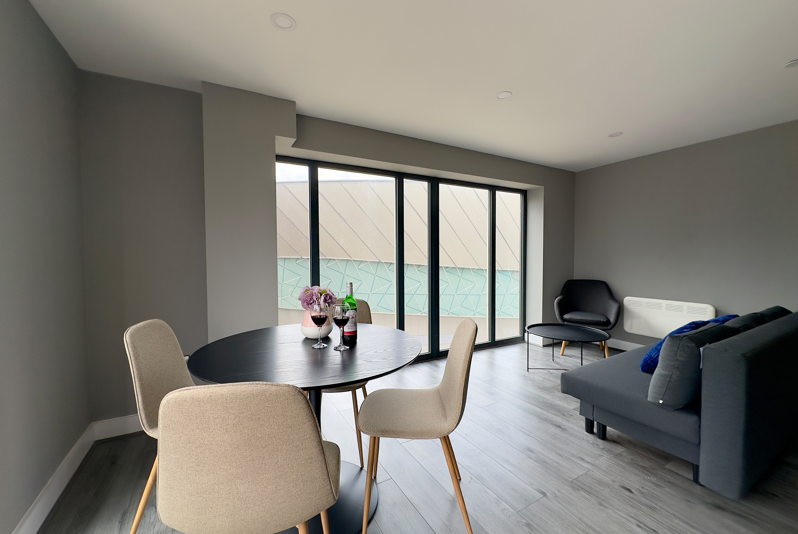 Monarchs-Quay-Apartments-Corner-8