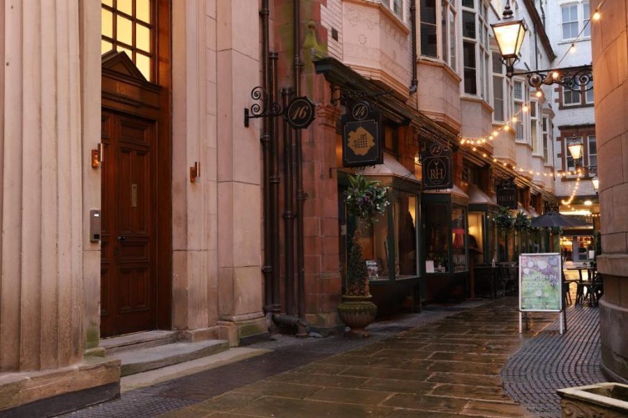 Queen Avenue serviced apartments for short or long term stays entrance