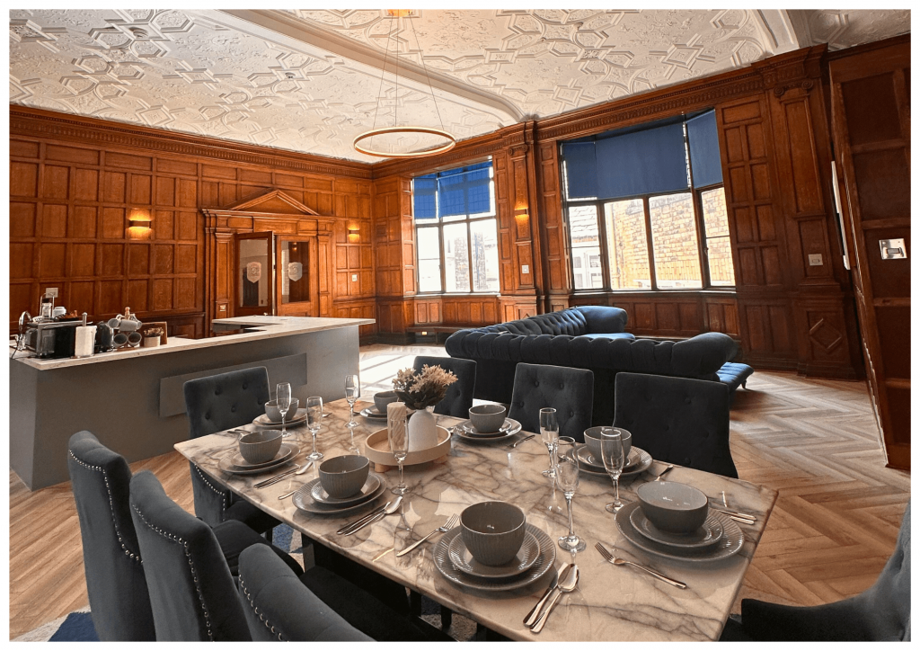 Corporate apartments Liverpool at Queen Avenue Happy Days