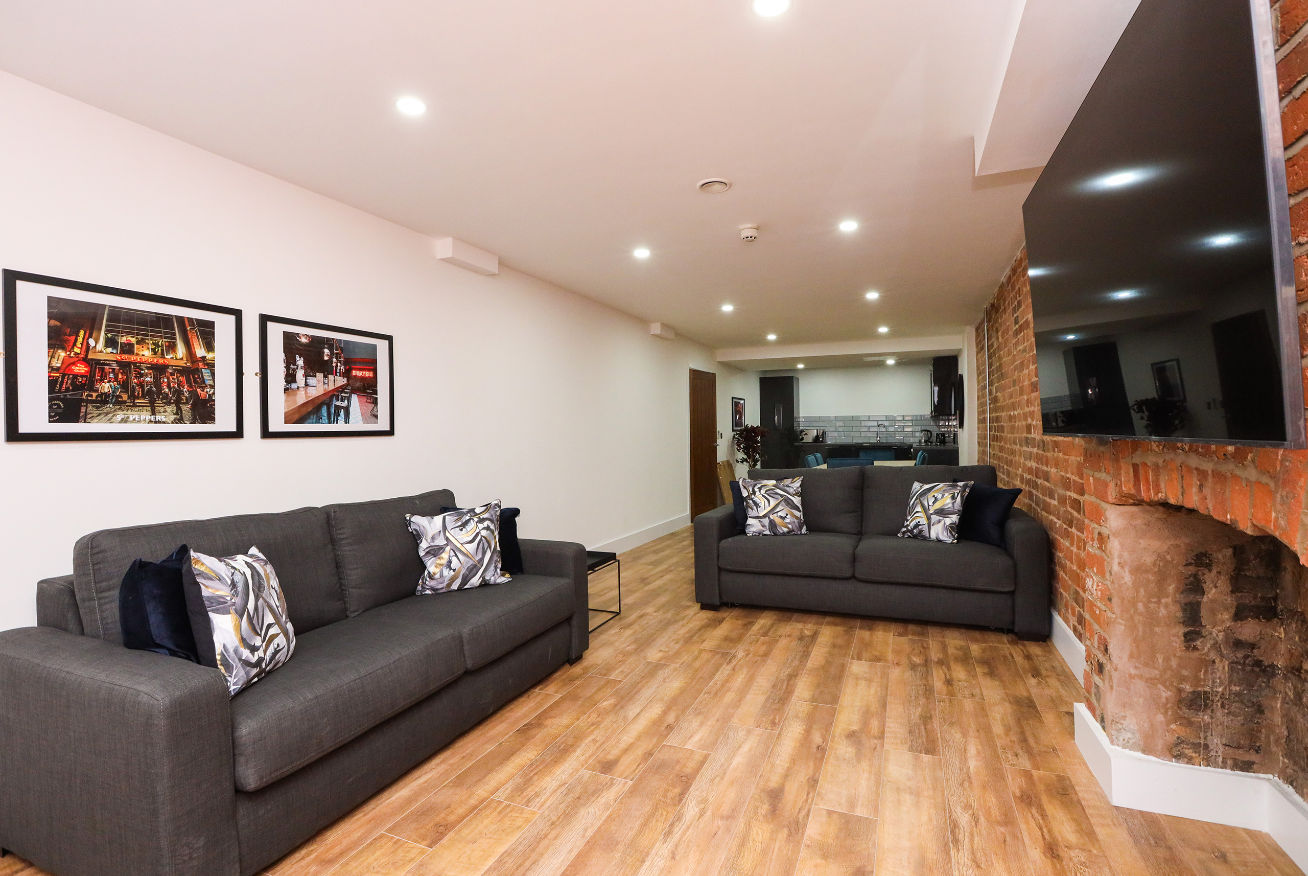 Concert-Square-2-BR-Apartments-1