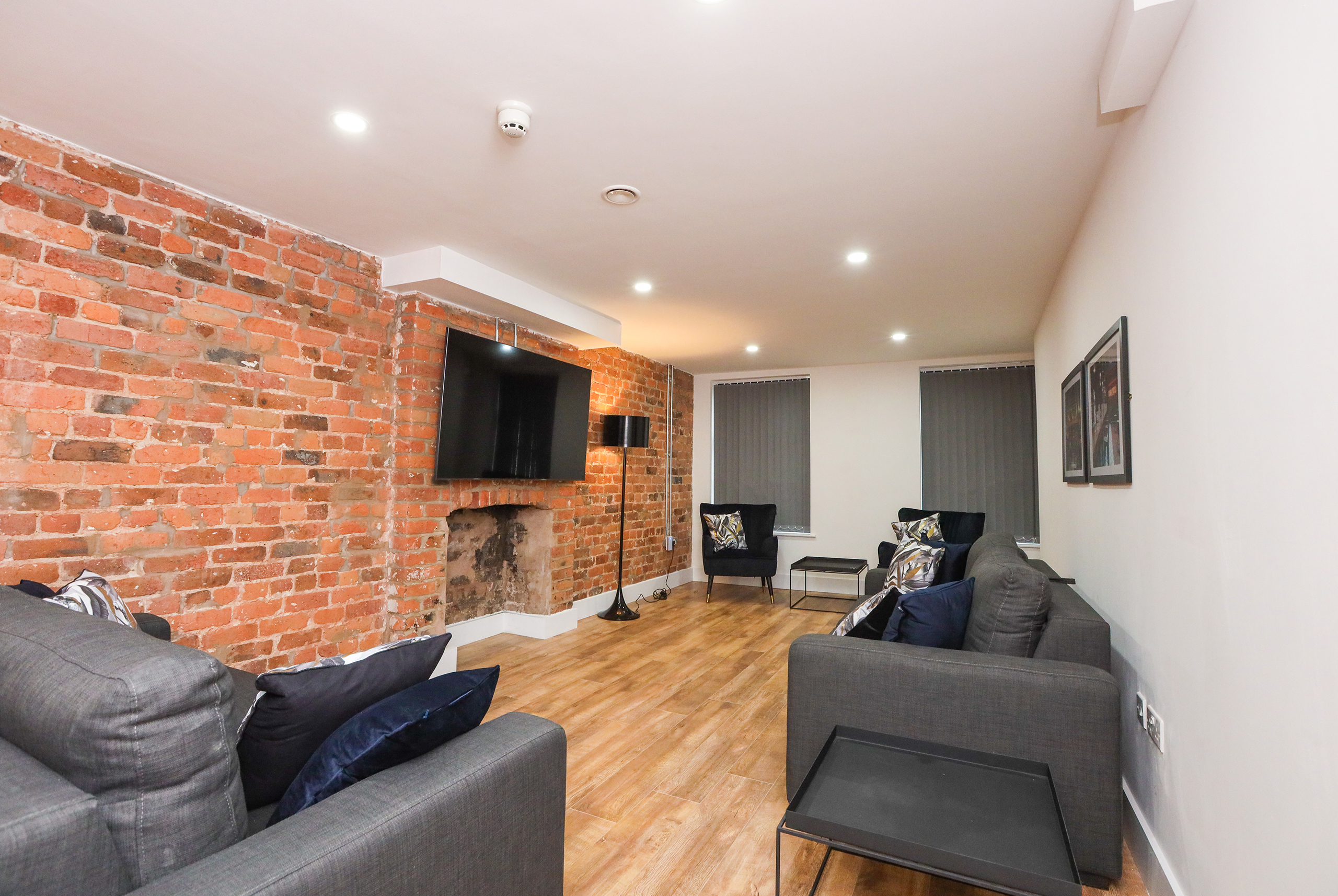 Concert-Square-2-BR-Apartments-2
