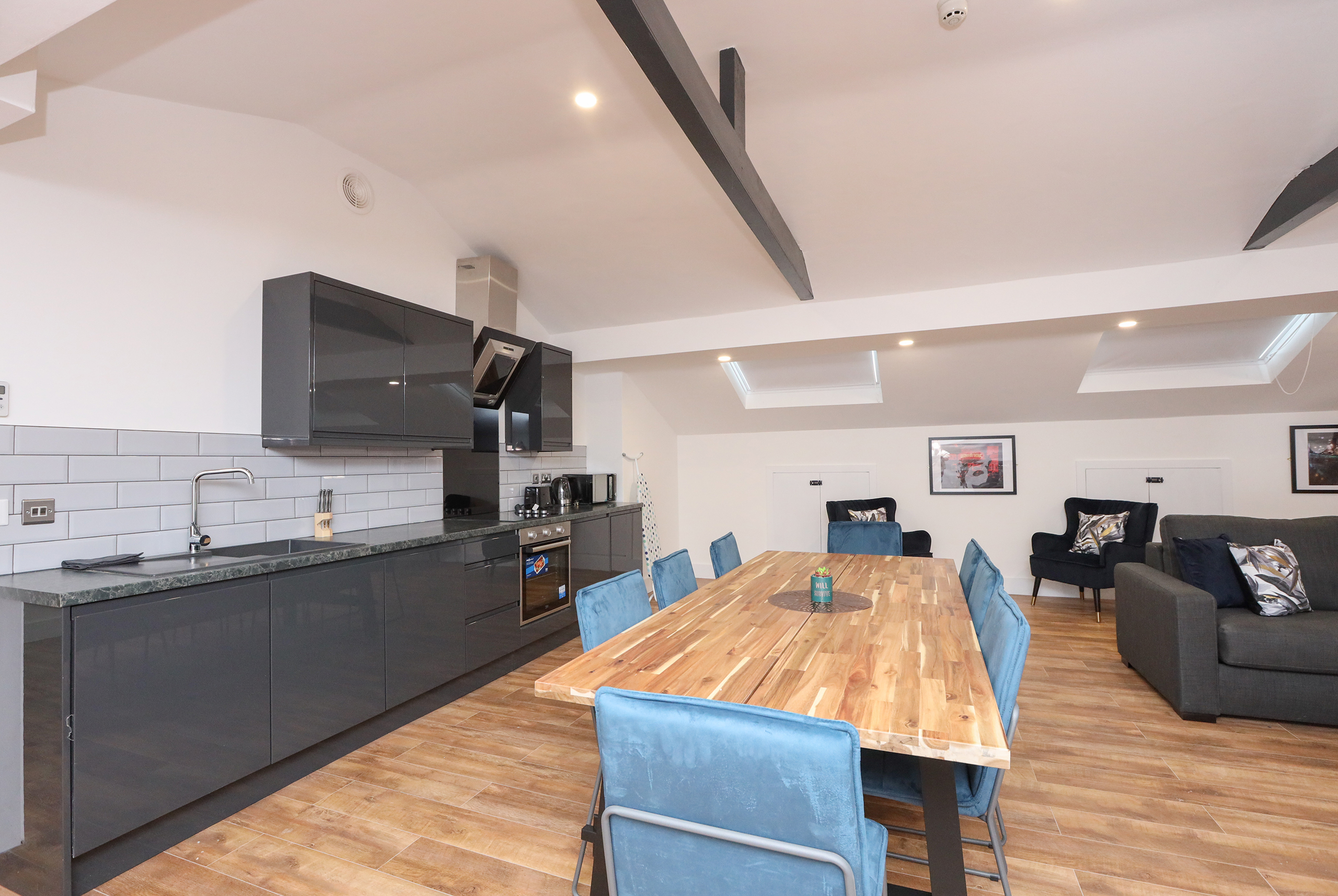 Concert-Square-2-BR-Apartments-3