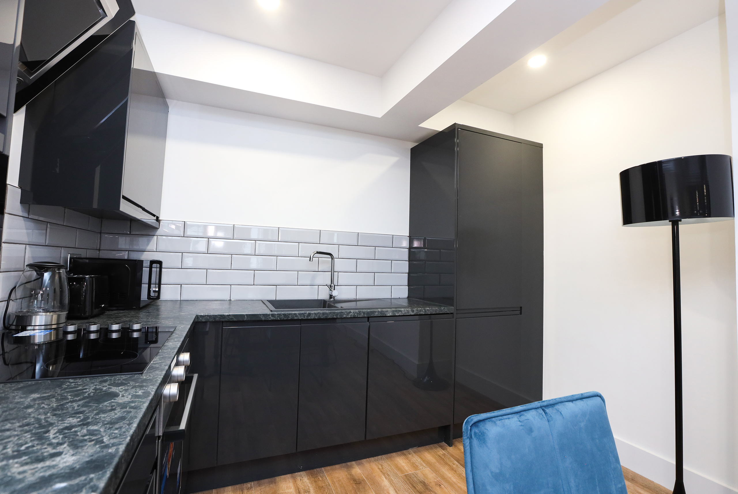 Concert-Square-Party-Studio-Apartment-4