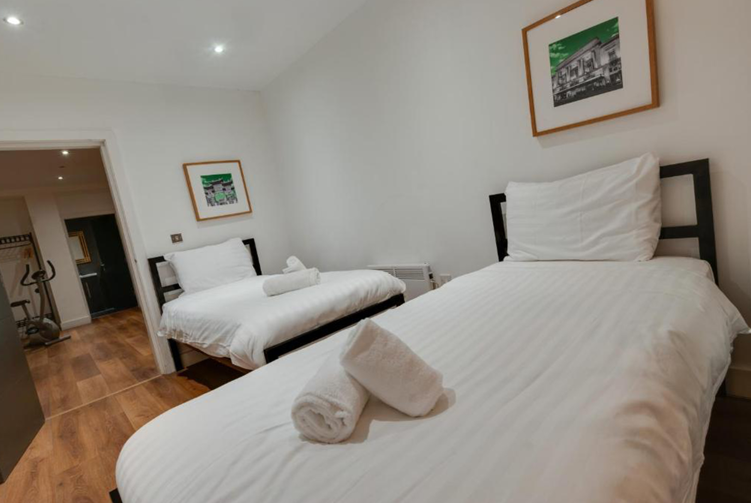 Lord-Street-17-Sleeper-Apartment-6