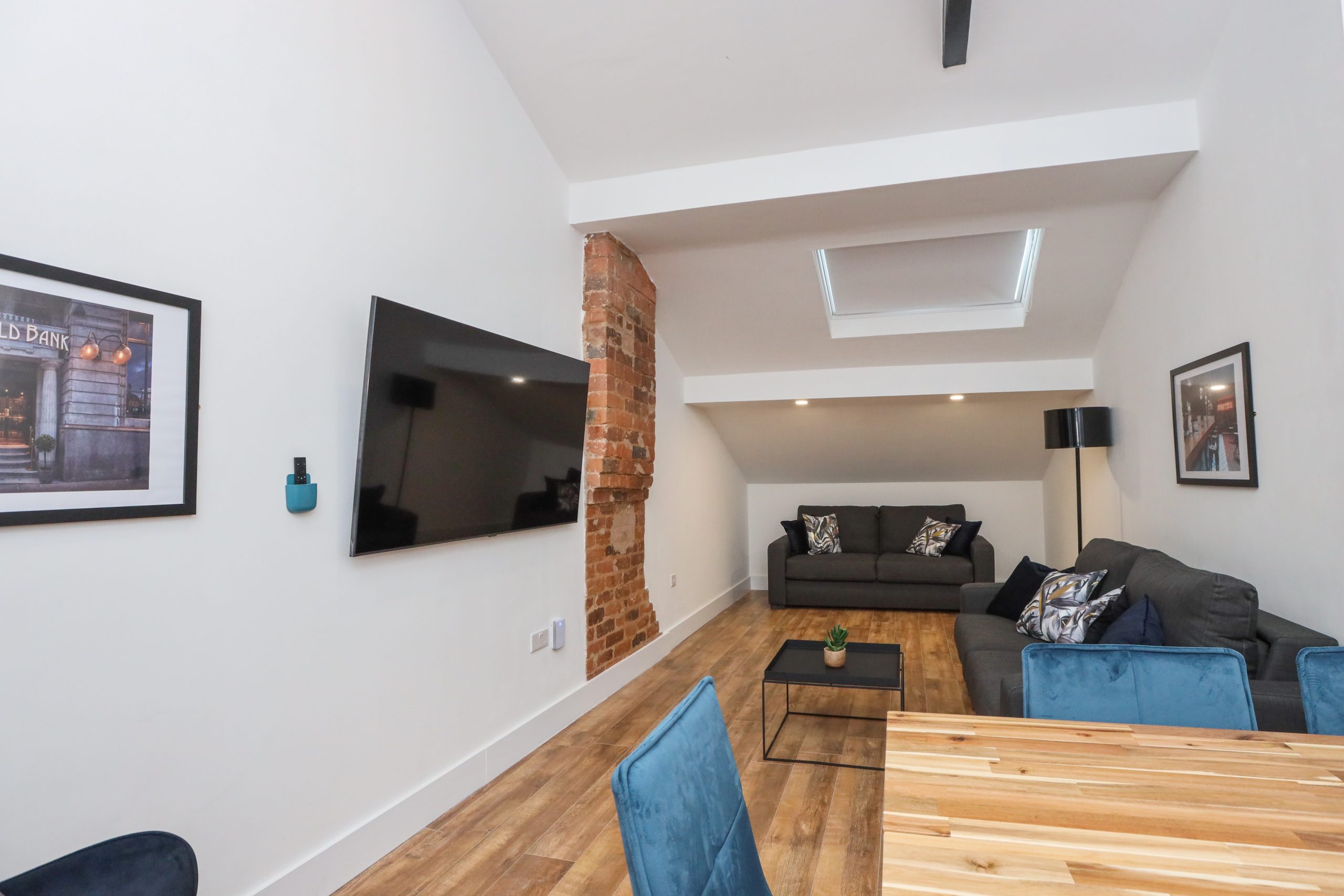 Room 4 (4 of 5)