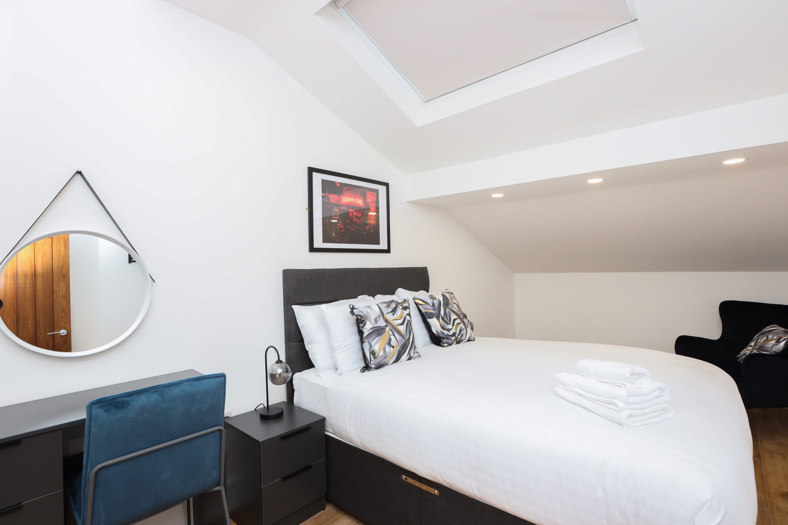 Room 4 (5 of 5)