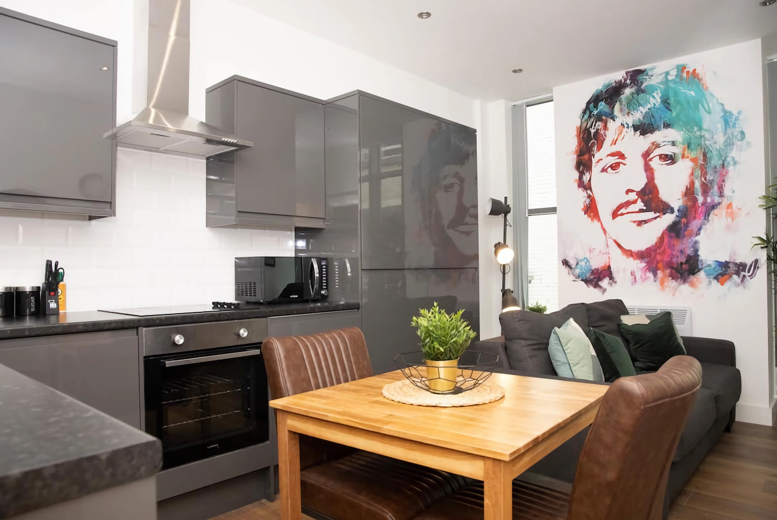Sgt-Peppers-1-BR-Apartment-6