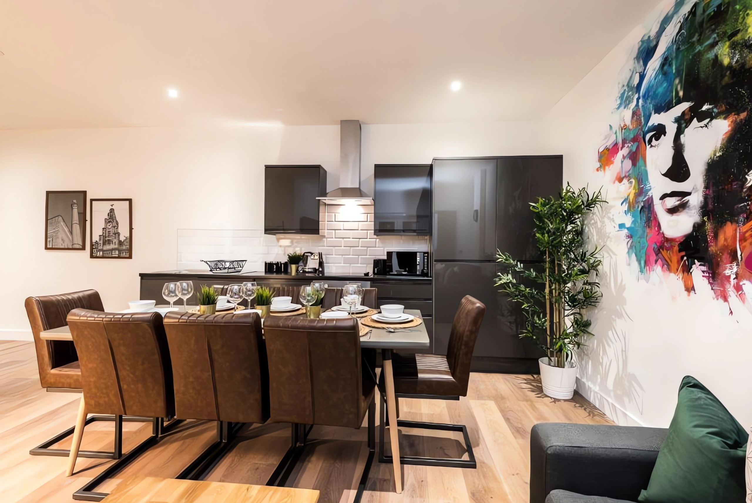 Sgt-Peppers-1-BR-Terrace-Apartment-4