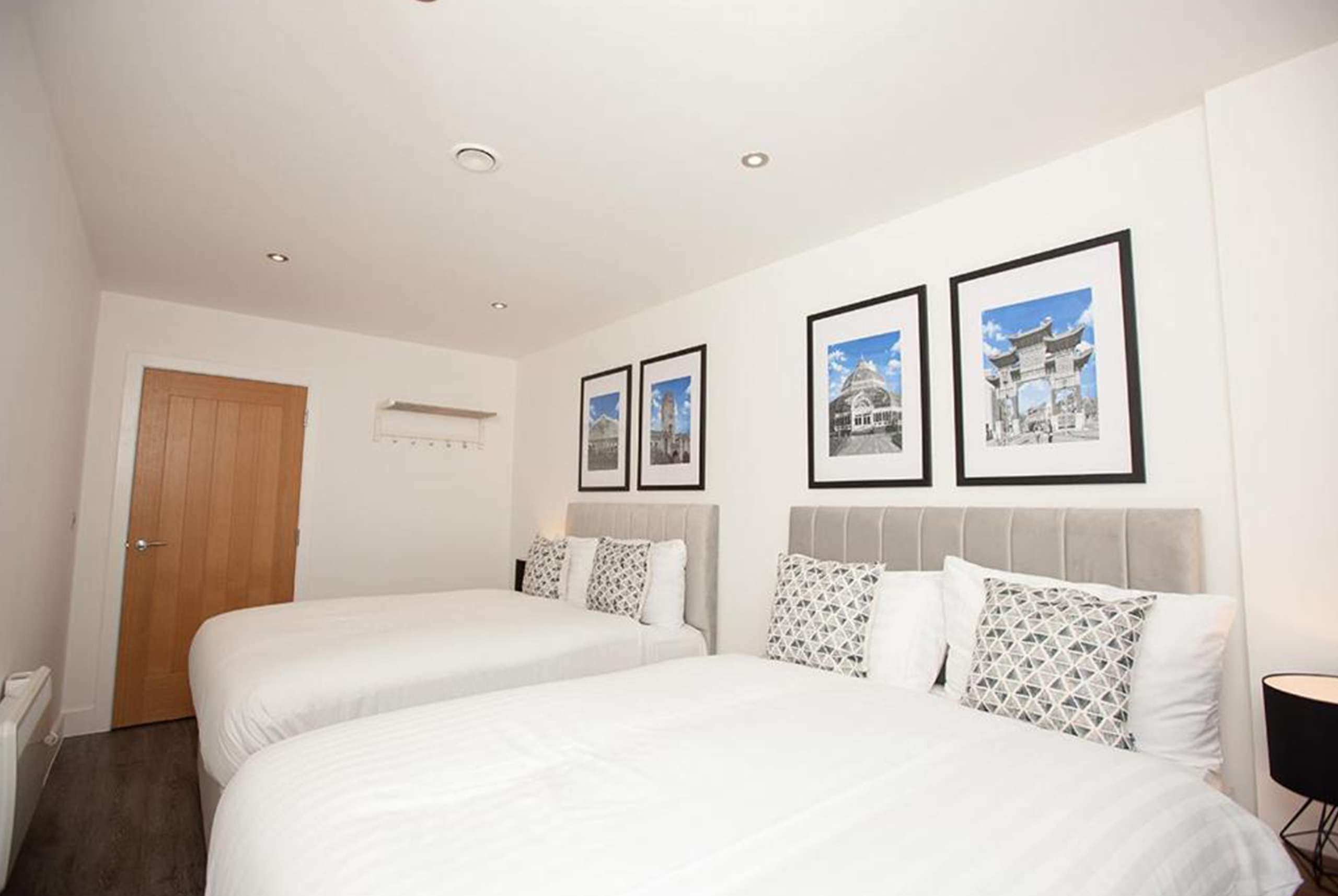 Sgt-Peppers-Loft-Apartment-5