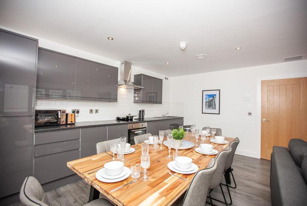 Liverpool serviced apartment perfect for race weekend stays