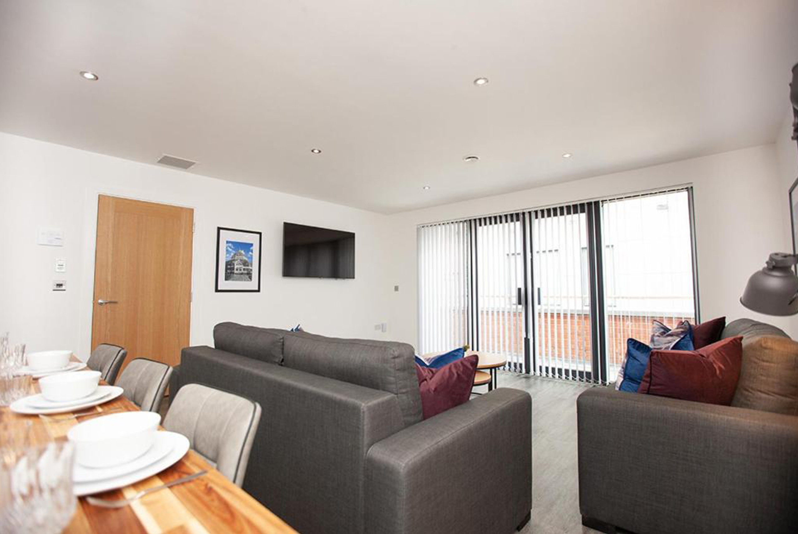 Sgt-Peppers-Penthouse-Apartment-3
