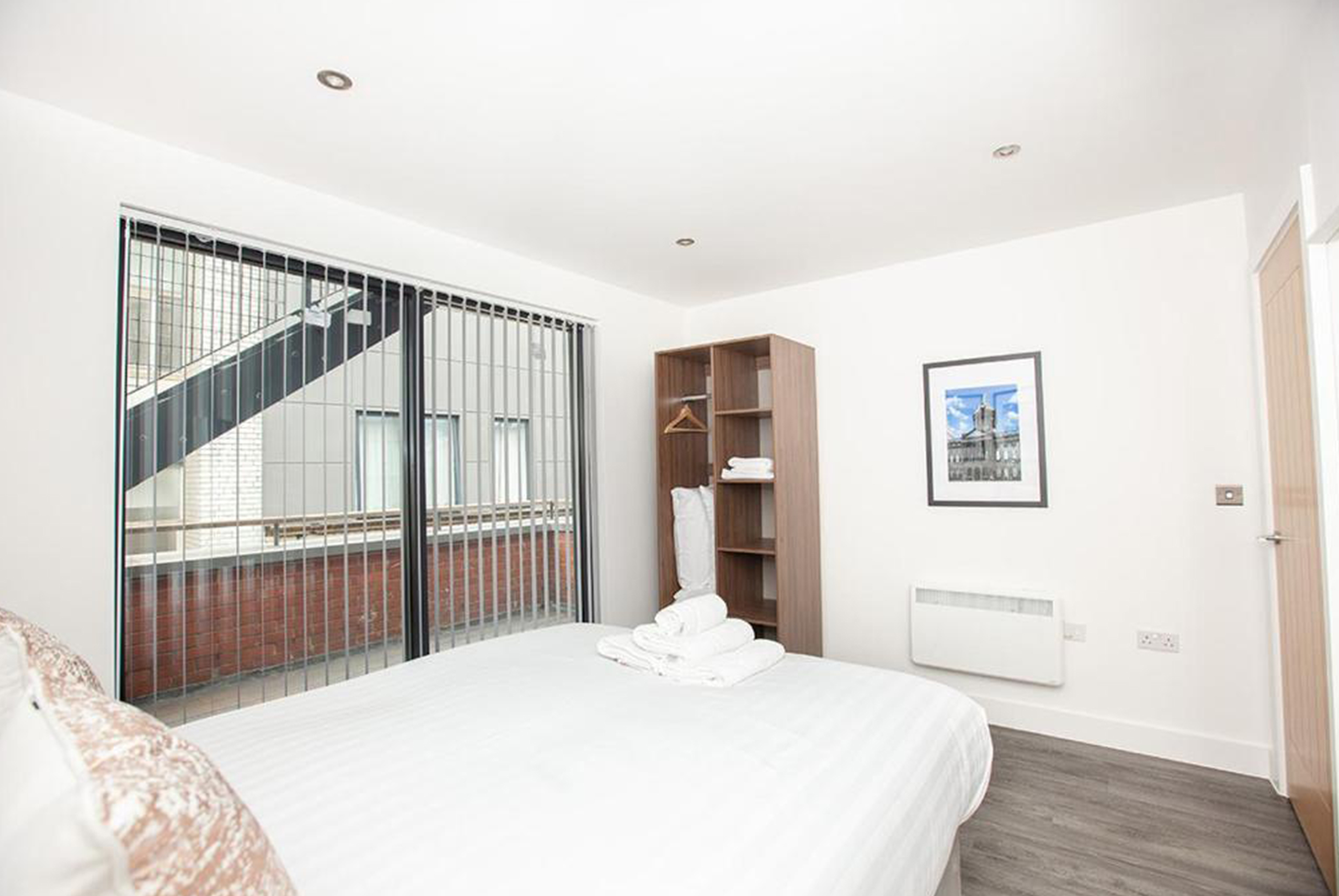 Sgt-Peppers-Penthouse-Apartment-7