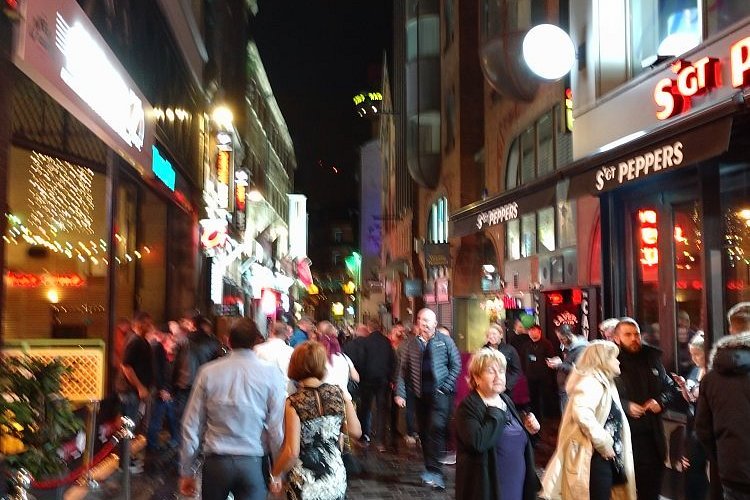 Mathew Street Liverpool nightlife near serviced apartments