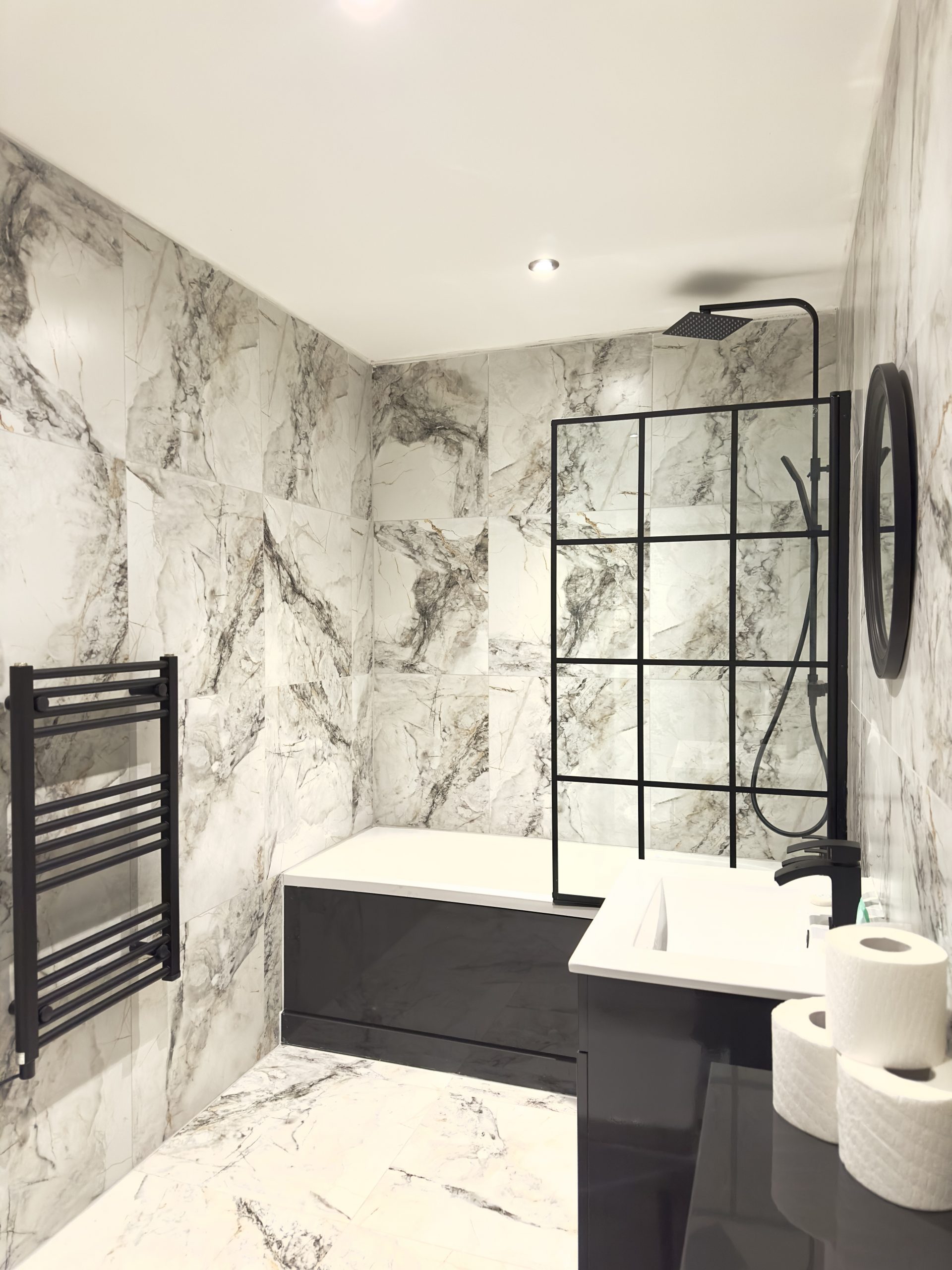 Cumberland Street serviced apartments Liverpool bathroom (Apt 1)