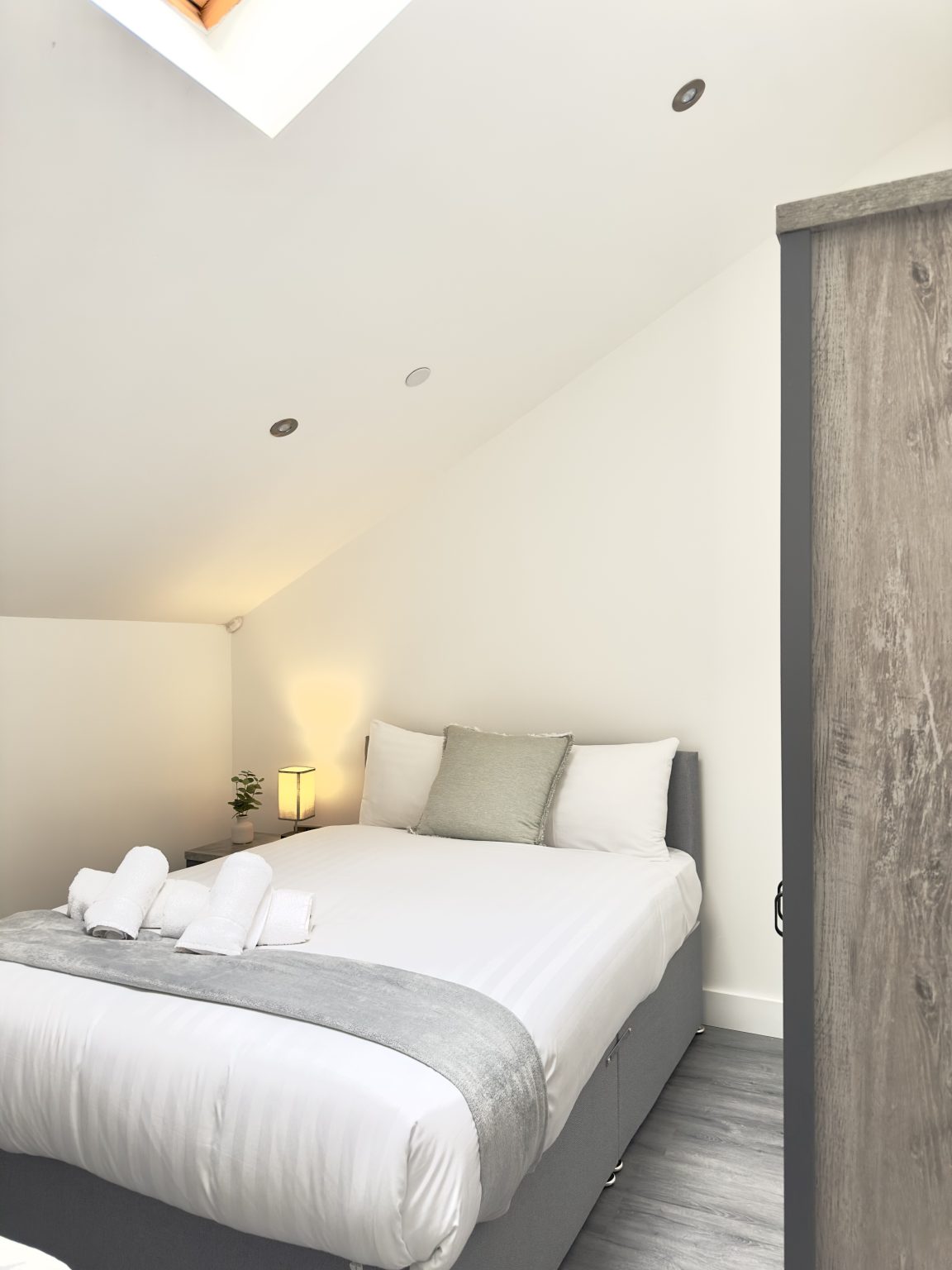 Cumberland Street Apt 8 Bedroom