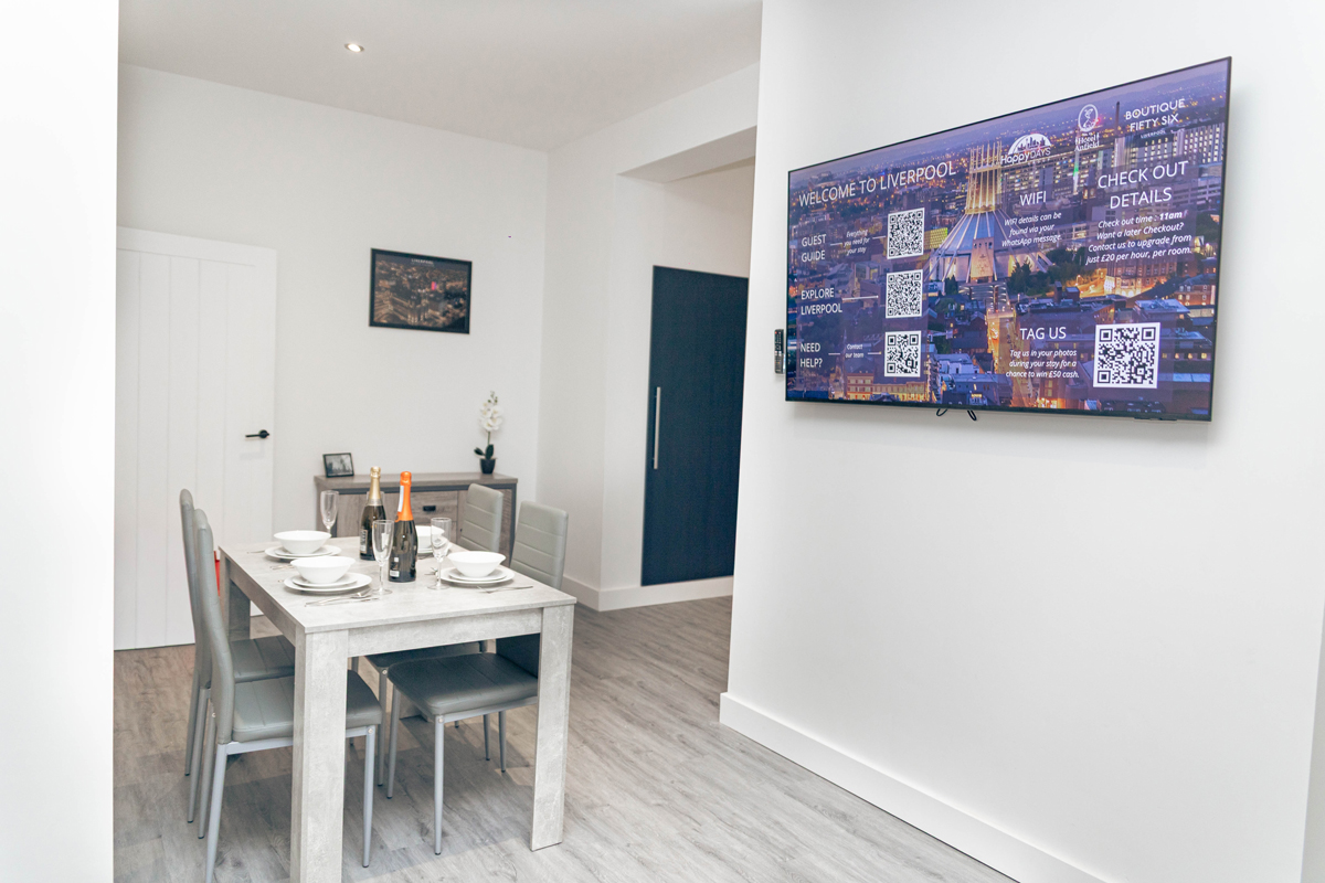 Cumberland Street Apartments Room 10