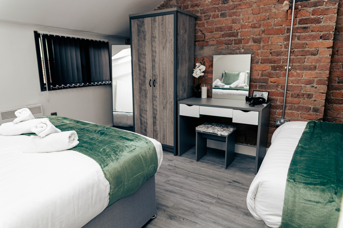Cumberland Street Apartments Room 12