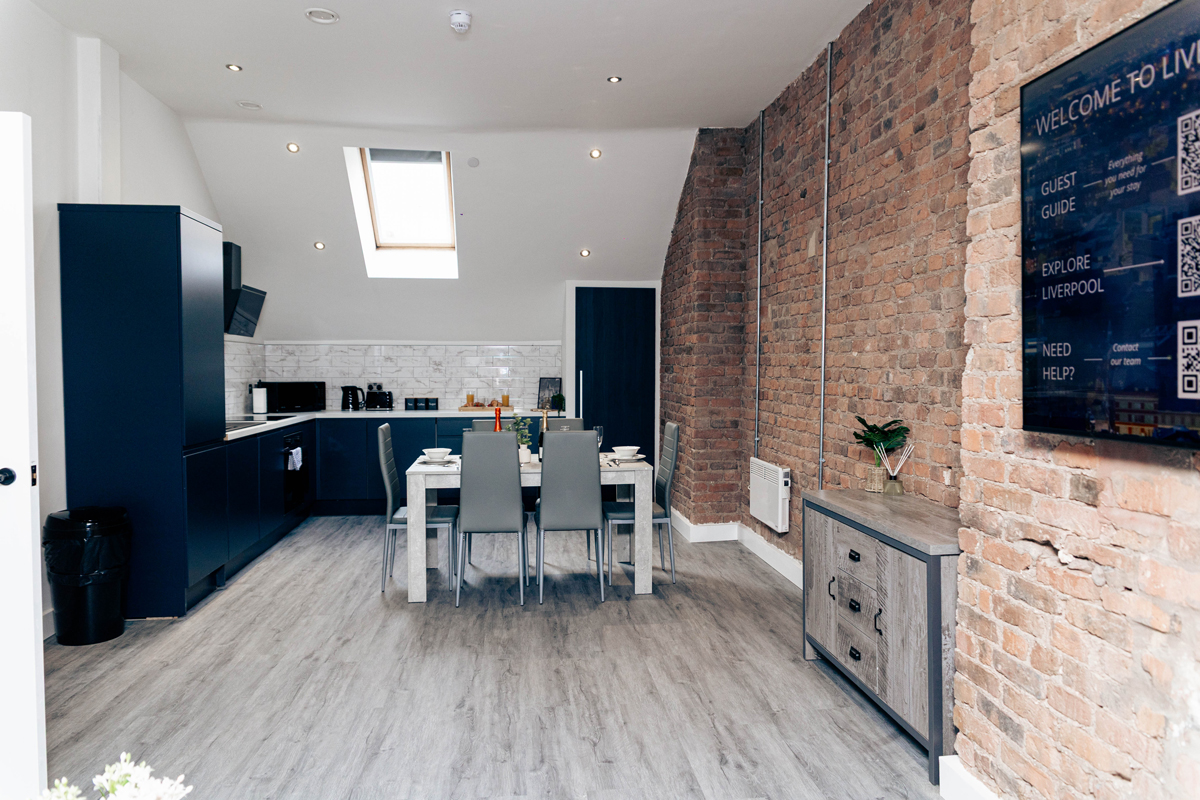 Cumberland Street Apartments Room 12